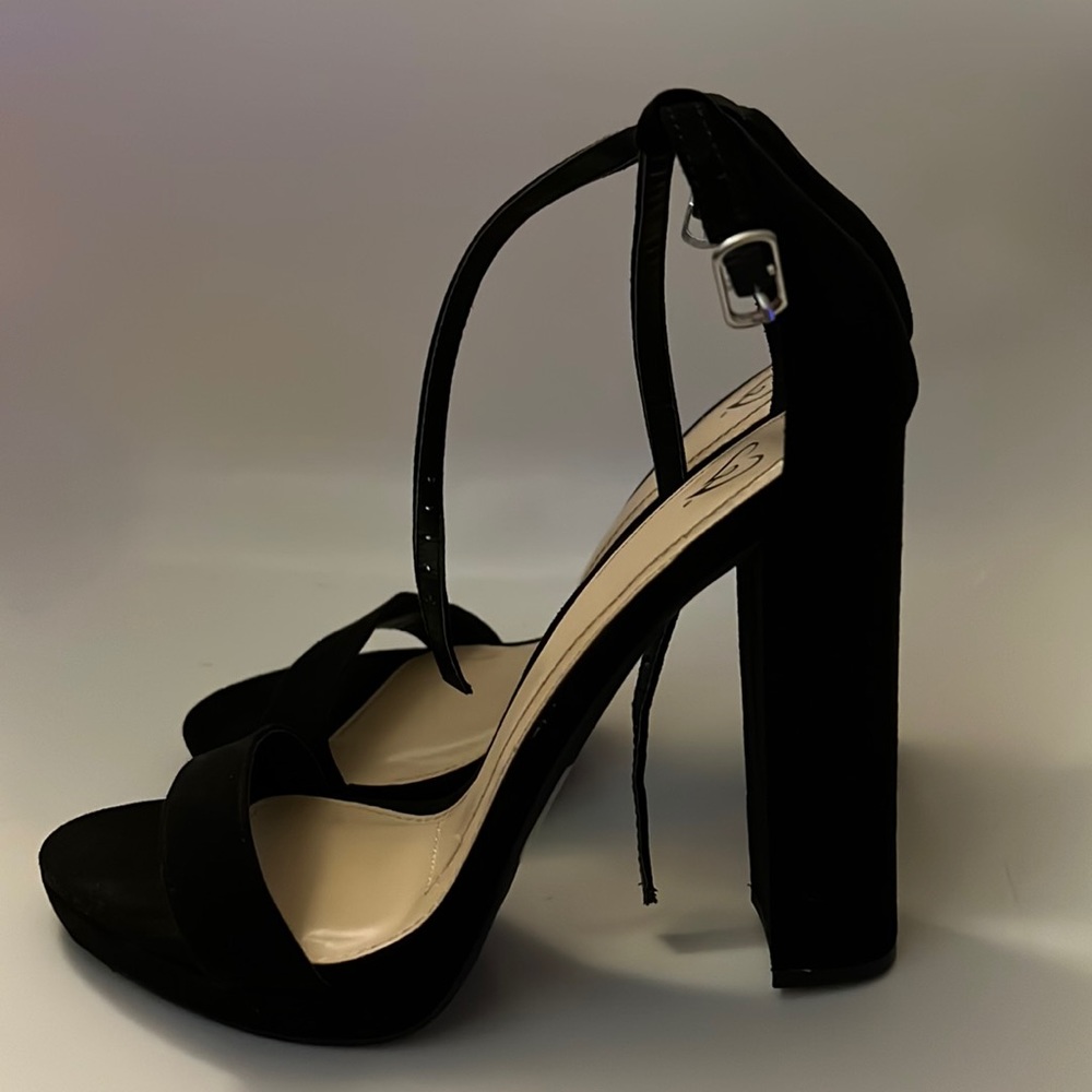Windsor heels
